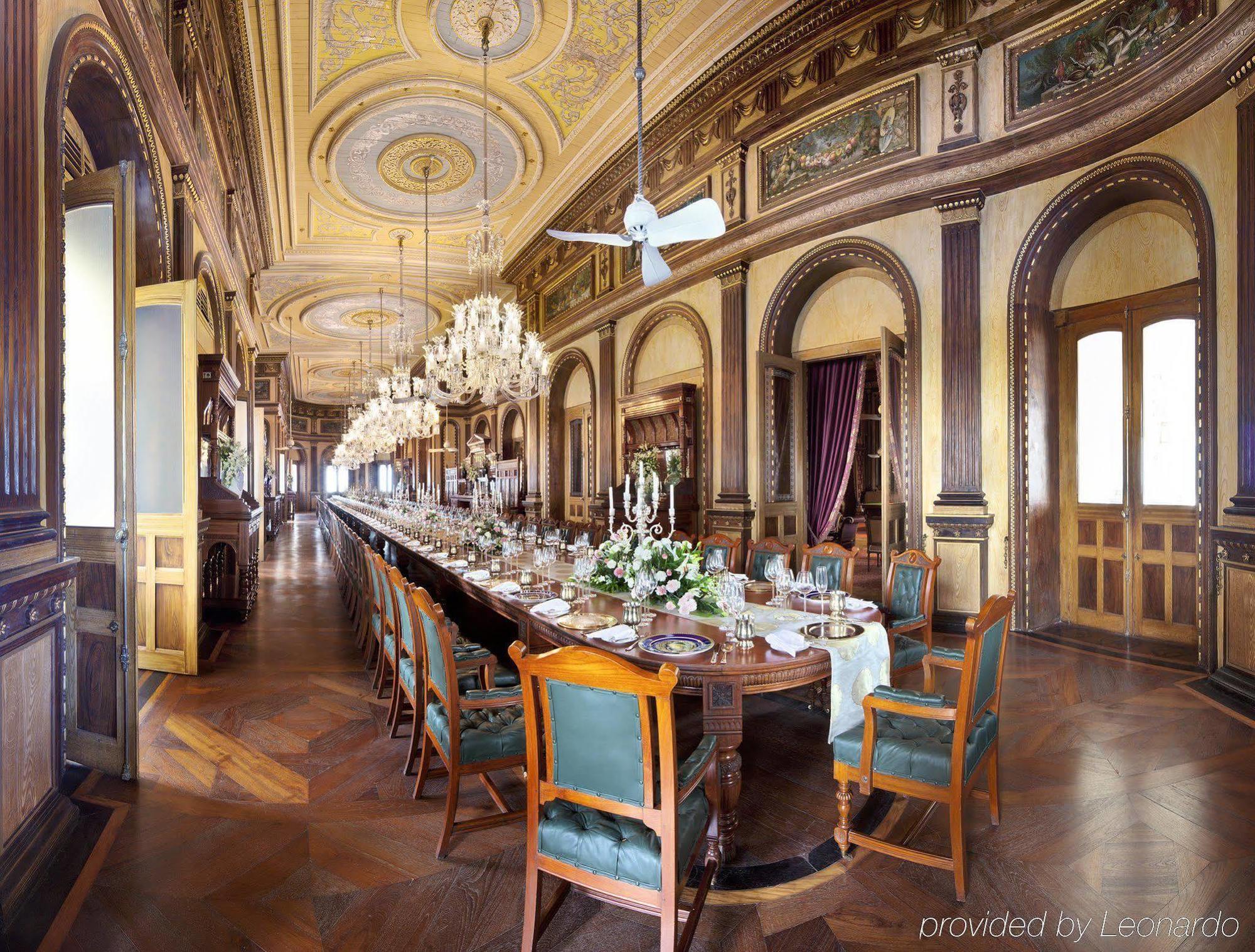Taj Falaknuma Palace Haiderabad Restaurant foto